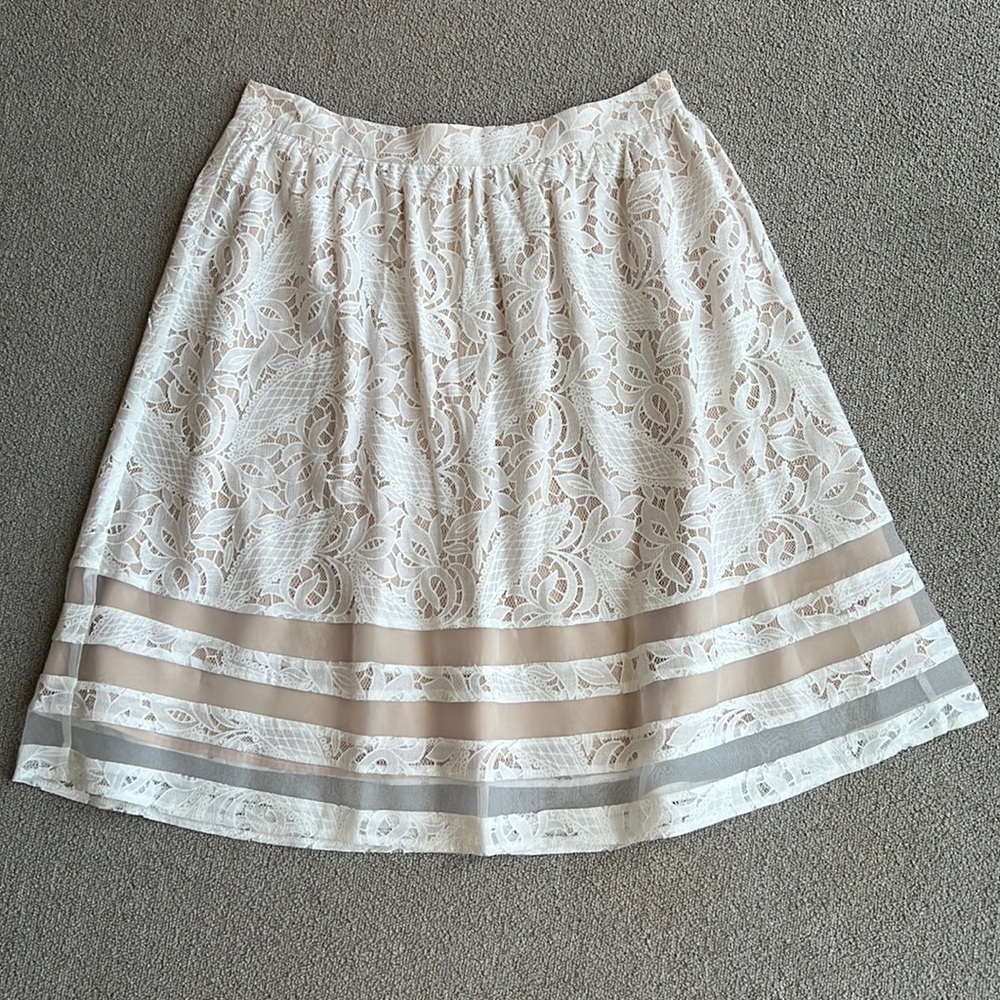 MIAMI SKIRT LACE WHITE TAN SIZE LARGE